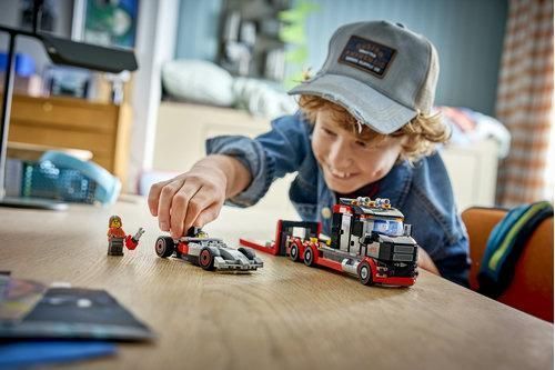 LEGO&reg; City Грузовик для демонстрации F1&reg; с гоночным автомобилем Audi F1&reg; 60493