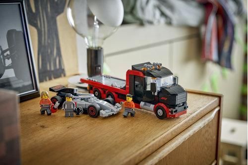 LEGO&reg; City Грузовик для демонстрации F1&reg; с гоночным автомобилем Audi F1&reg; 60493