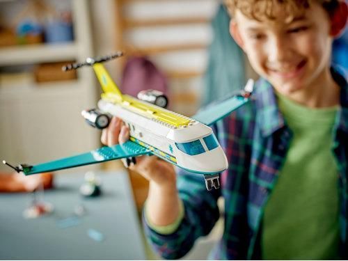 LEGO&reg; City Літак швидкої медичної допомоги Іграшковий конструктор 60465