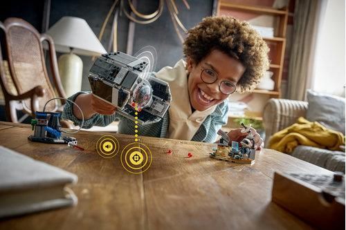 LEGO&reg; Star Wars&trade; SMART Play&trade;: Винищувач TIE Дарта Вейдера 75421