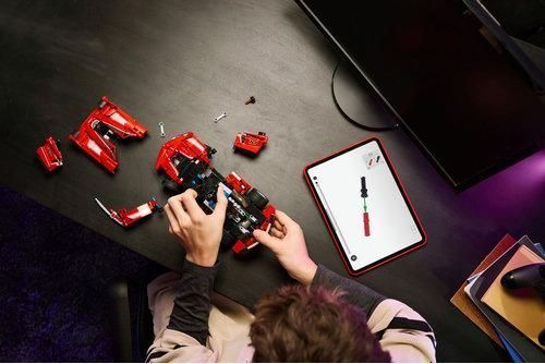 LEGO&reg; Technic Ferrari FXX K Набір з моделлю автомобіля STEM-конструктор 42212