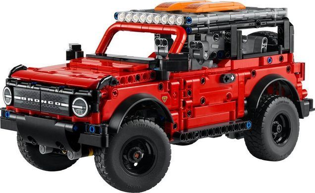 LEGO&reg; Technic Внедорожник Ford Bronco&reg; Набор с моделью автомобиля STEM-конструктор 42213