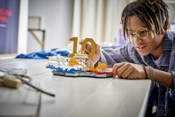 LEGO&reg; Editions Кіліан Мбаппе &mdash; найкращі моменти футбольних матчів 43013