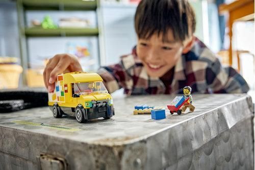 LEGO City Фургон LEGO&reg; 60500