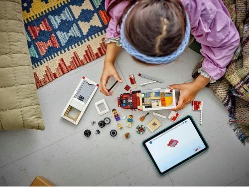Конструктор LEGO City Пригодницький будинок на колесах для відпустки 60454