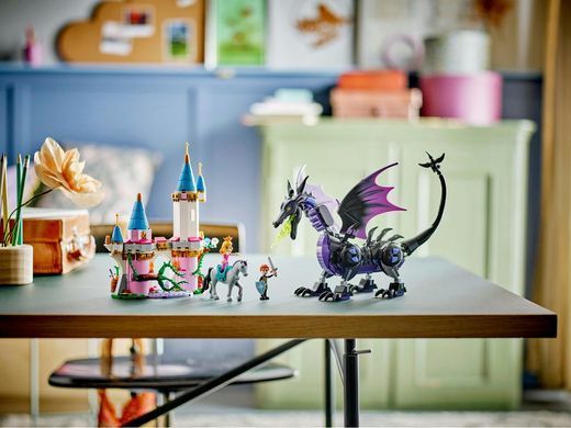 LEGO&reg; ǀ Disney Драконья форма Малефисенты 43240