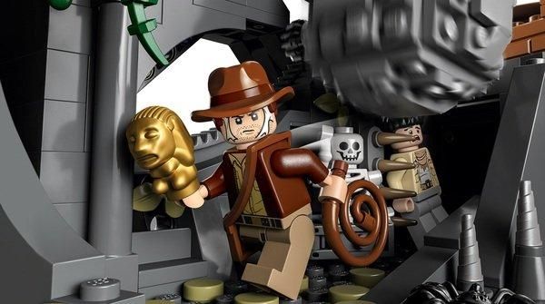 Конструктор LEGO Indiana Jones Храм Золотого Идола 77015
