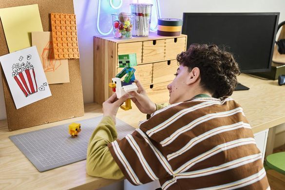 LEGO&reg; Minecraft&trade; Курячий Жокей 21582