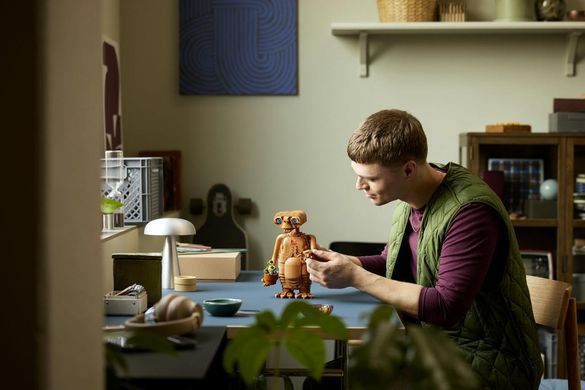 LEGO&reg; Ideas E.T. the Extra-Terrestrial 21370