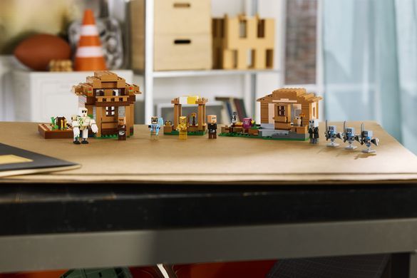 LEGO&reg; Minecraft&reg; Нападение вызова на деревню Игрушка Набор 21596