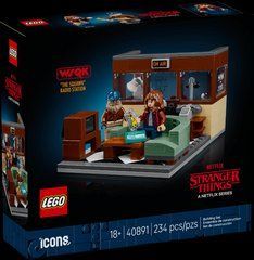 LEGO&reg; Icons Stranger Things: WSQK Radio Station 40891