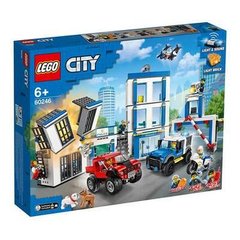 Конструктор LEGO City Полицейский участок 60246