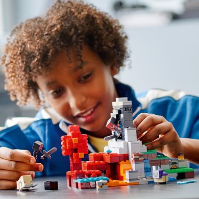 Конструктор LEGO ЛЕГО Майнкрафт Зруйнований портал 21172