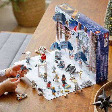 Конструктор LEGO Star Wars Новорічний календар 329 деталей 75340