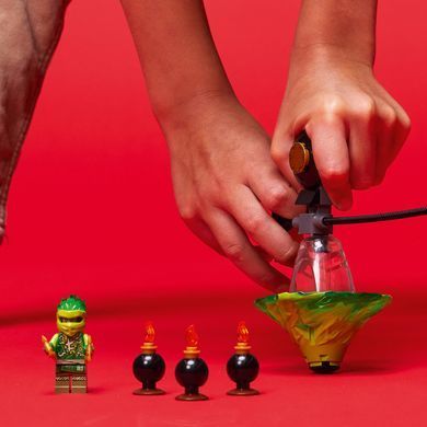 LEGO&reg; NINJAGO&reg; Обучение кружитцу ниндзя Ллойда 70689