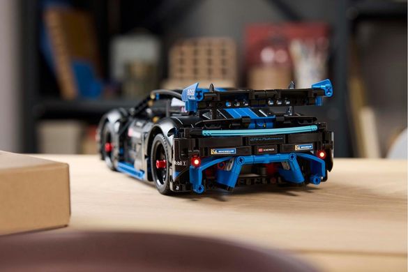 LEGO® Technic Автомобіль для перегонів Porsche GT4 e-Performance 42176