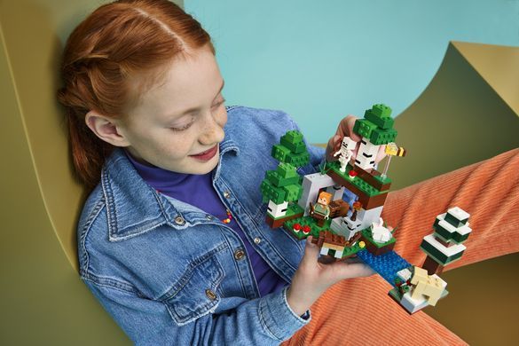 LEGO&reg; Minecraft&reg; Пригода першої ночі Конструктор 21593