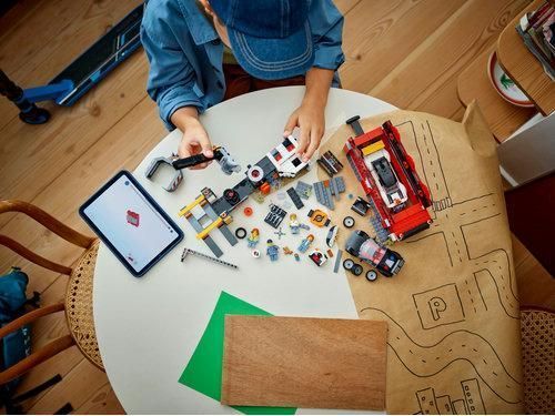Конструктор LEGO City Звалище з автомобілями 60472