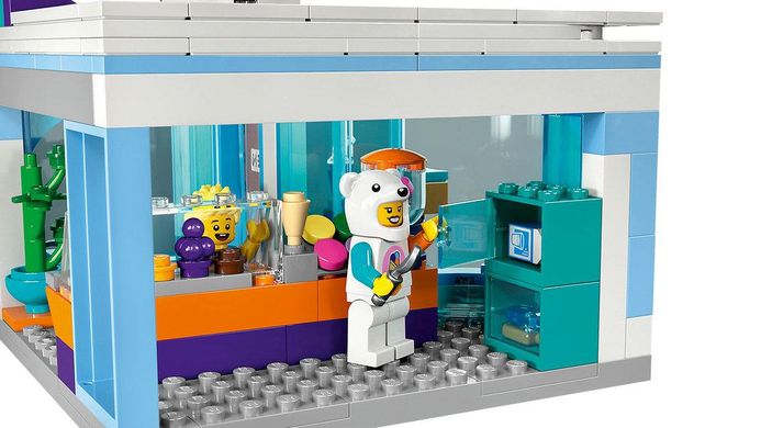 Конструктор LEGO City Крамниця морозива 60363