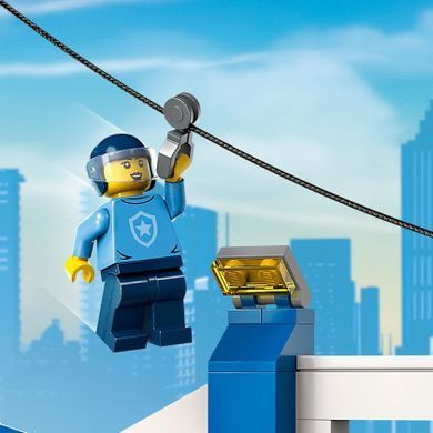 Конструктор LEGO&reg; LEGO City Поліцейська академія 823 деталей (60372)