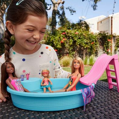 Набір Barbie Розваги біля басейну GHL91
