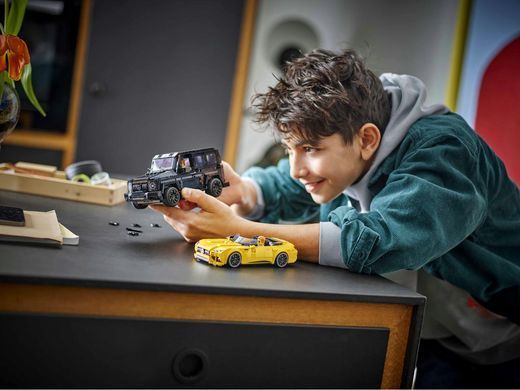 LEGO&reg; Speed Champions Mercedes-AMG G 63 и Mercedes-AMG SL 63 76924