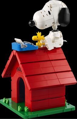 LEGO&reg; Ideas &laquo;Дрібнота&raquo;: будка Снупі Набір 21368