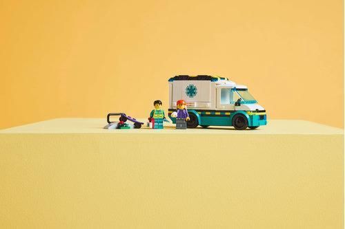Конструктор LEGO City Швидка допомога 60451