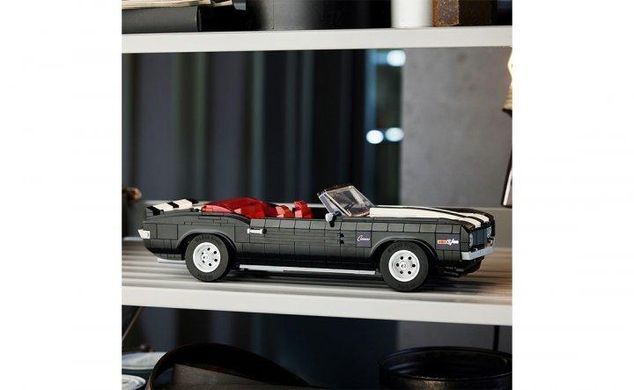 Конструктор LEGO Icons Chevrolet Camaro Z28 10304