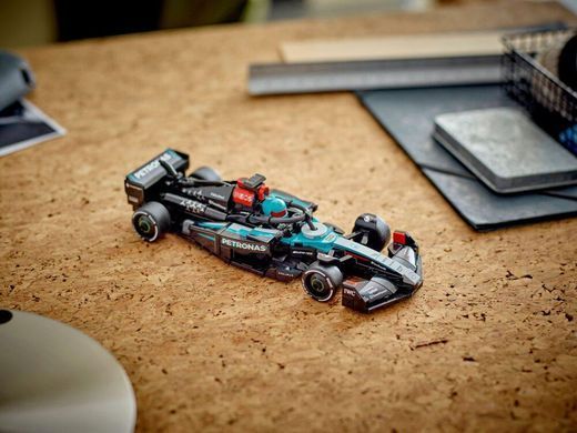 Конструктор LEGO Speed Champions Mercedes-AMG F1 W15 77244