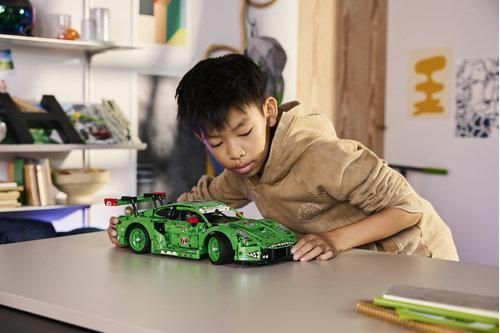 LEGO Technic Автомобиль Porsche 911 GT3 R REXY AO Racing 42224