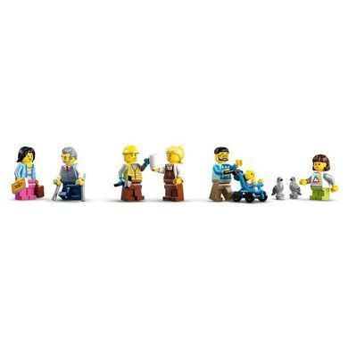 LEGO&reg; City Центральний залізничний вокзал Набір для шанувальників конструкторів 60469