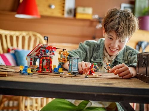 LEGO ONE PIECE Цирковий намет клоуна Баґґі 75637