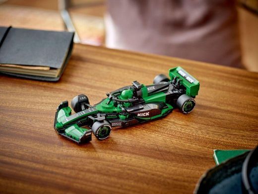 Конструктор LEGO Speed Champions KICK Sauber F1 Team C44 77247