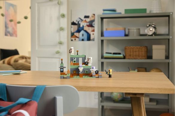 LEGO Minecraft Дворц испытаний 21271