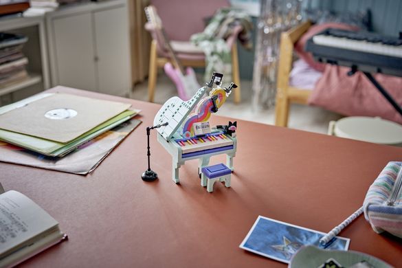 LEGO&reg; Creator 3 в 1 Музичний декор &laquo;Фортепіано з котом&raquo; 31392