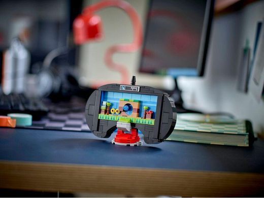LEGO&reg; Sonic the Hedgehog&trade; SEGA&reg; Genesis&trade; Controller 40769