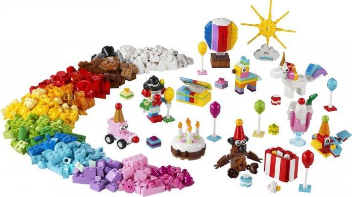 Конструктор LEGO Classic Творческая праздничная коробка 900 деталей 11029