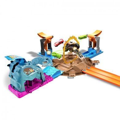 Ігровий набір "Трюки у шині" серії "Monster Trucks" Hot Wheels