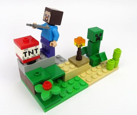 Конструктор LEGO Minecraft Стів і Кріпер 36 деталей 30393