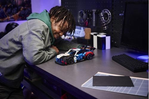 LEGO&reg; Technic Автомобиль для гонок BMW M4 GT3 EVO Набор модели 42226