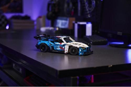LEGO&reg; Technic Автомобиль для гонок BMW M4 GT3 EVO Набор модели 42226