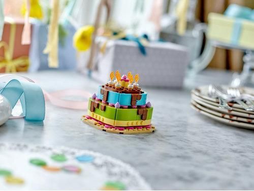 LEGO&reg; Торт на день народження з прикрасами 40815