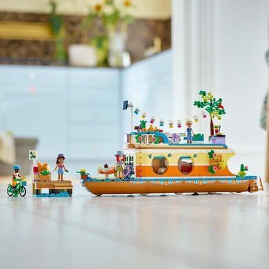 Конструктор LEGO Friends Плавучий дом на канале 41702