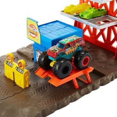 Ігровий набір Hot Wheels Monster Trucks Пригоди на станції HFB12