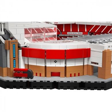 Конструктор LEGO Creator Expert Old Trafford — стадіон «Манчестер Юнайтед» 3898 деталей (10272