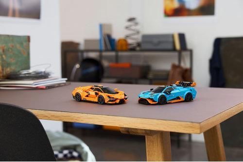 LEGO&reg; Speed Champions Lamborghini Revuelto та Hurac&aacute;n STO 77238