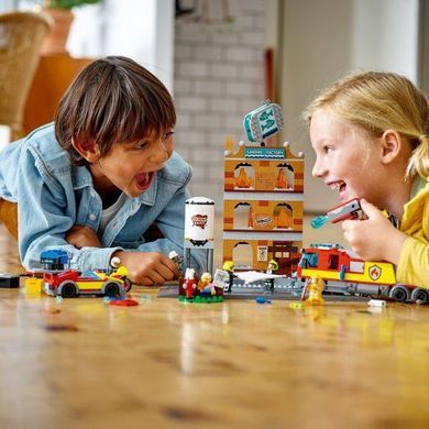 Конструктор LEGO City Пожарная бригада 766 деталей 60321