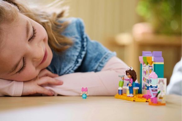 LEGO&reg; Ляльковий будиночок Ґаббі &laquo;Майструємо з Доцею-Бокс&raquo; Іграшка 10795