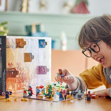 Конструктор LEGO Marvel Новорічний адвент календар Месники 243 деталі 76267